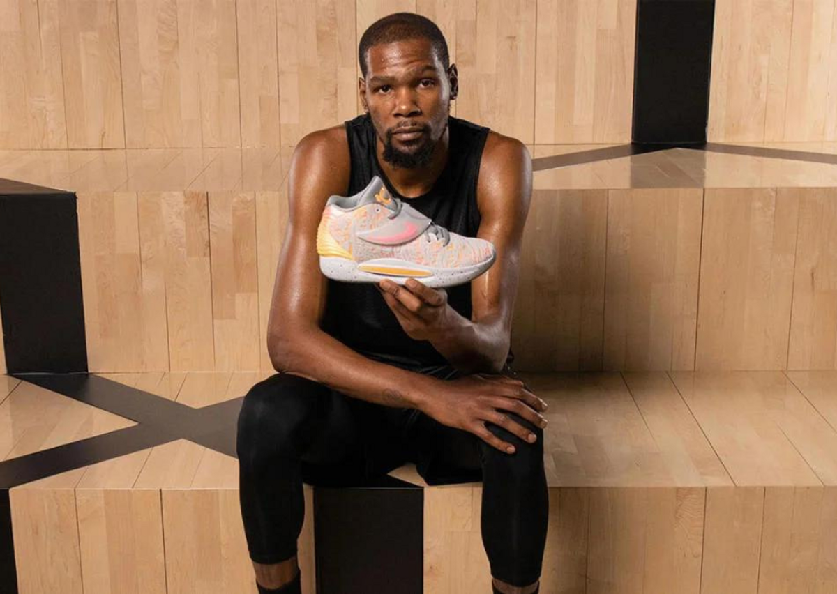 Kevin Durant Showcasing The Nike KD 14 (image via 