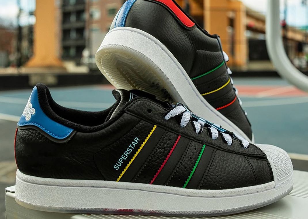 adidas superstar green red blue