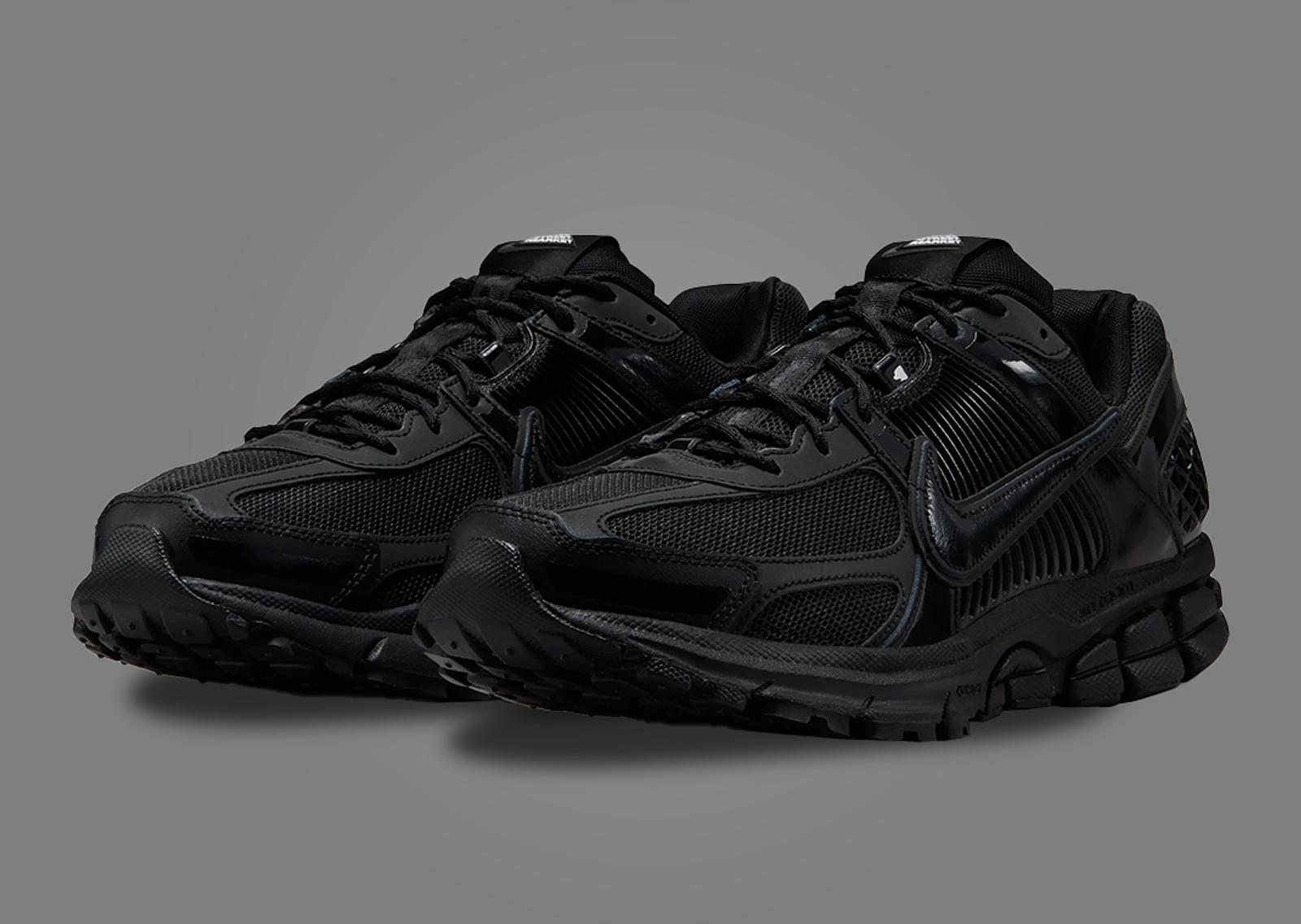 Dover Street Market x Nike Zoom Vomero 5 Black Angle