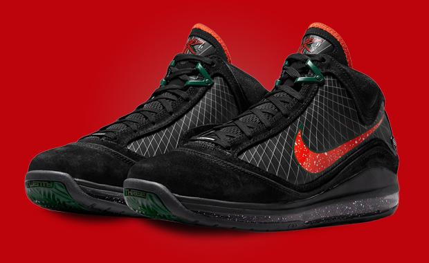 FAMU Teams Up With LeBron For A Blacked-Out Nike LeBron 7