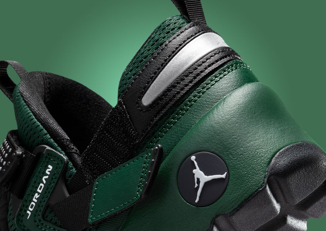 Jordan Trunner LX “Fir Green” Drops October 2025
