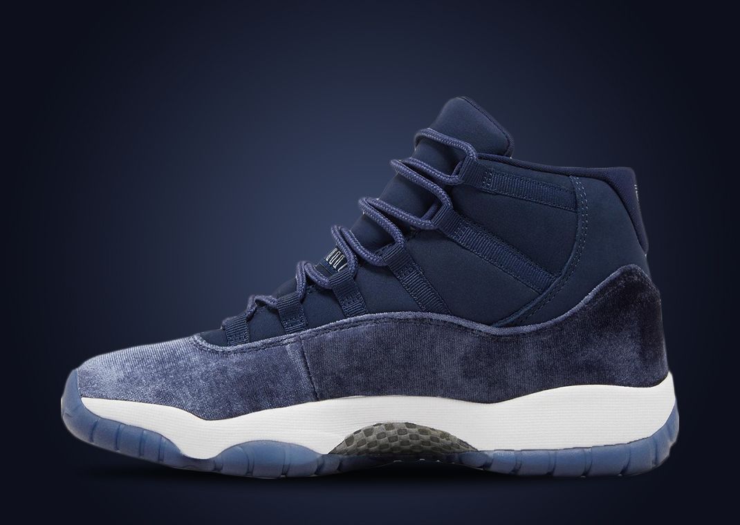 Air jordan 11 sale heir blue suede