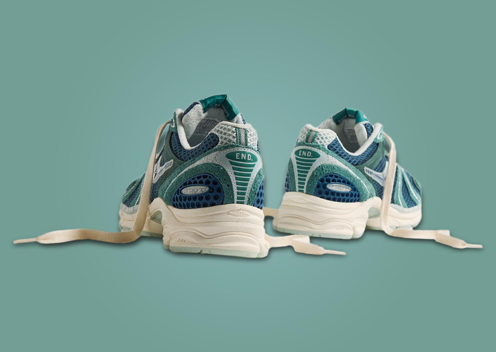 END x Saucony Triumph 4 Nessie Heel Angle