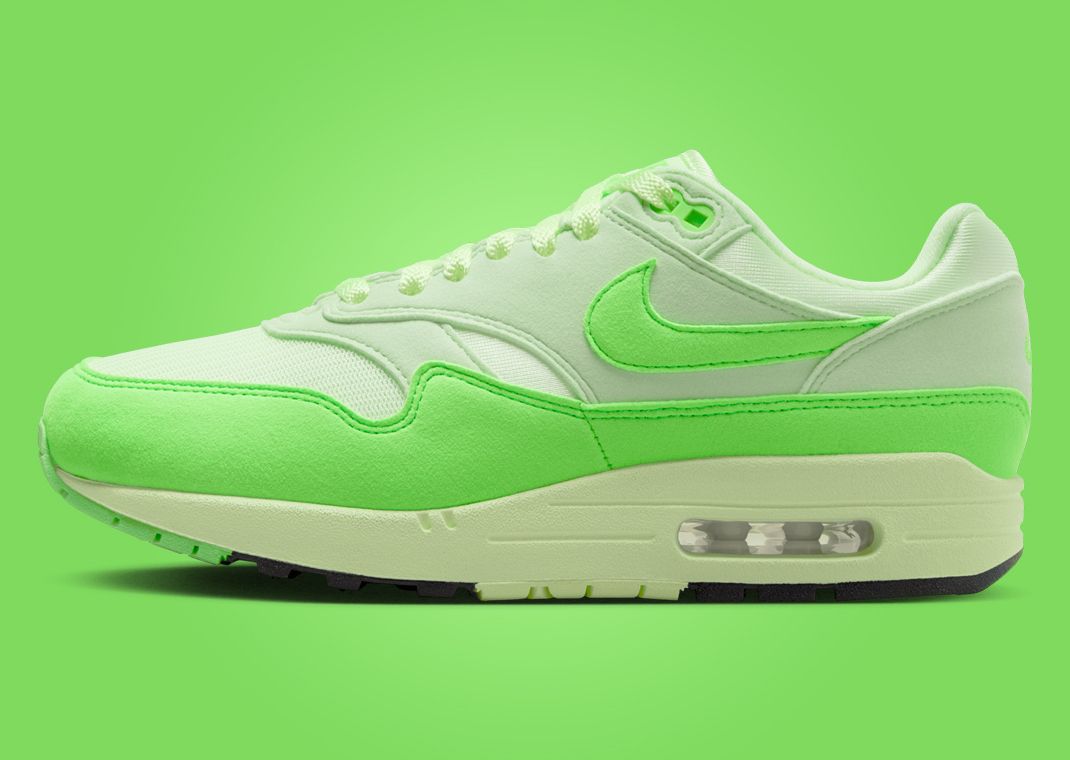 vapor 97 light green nikes