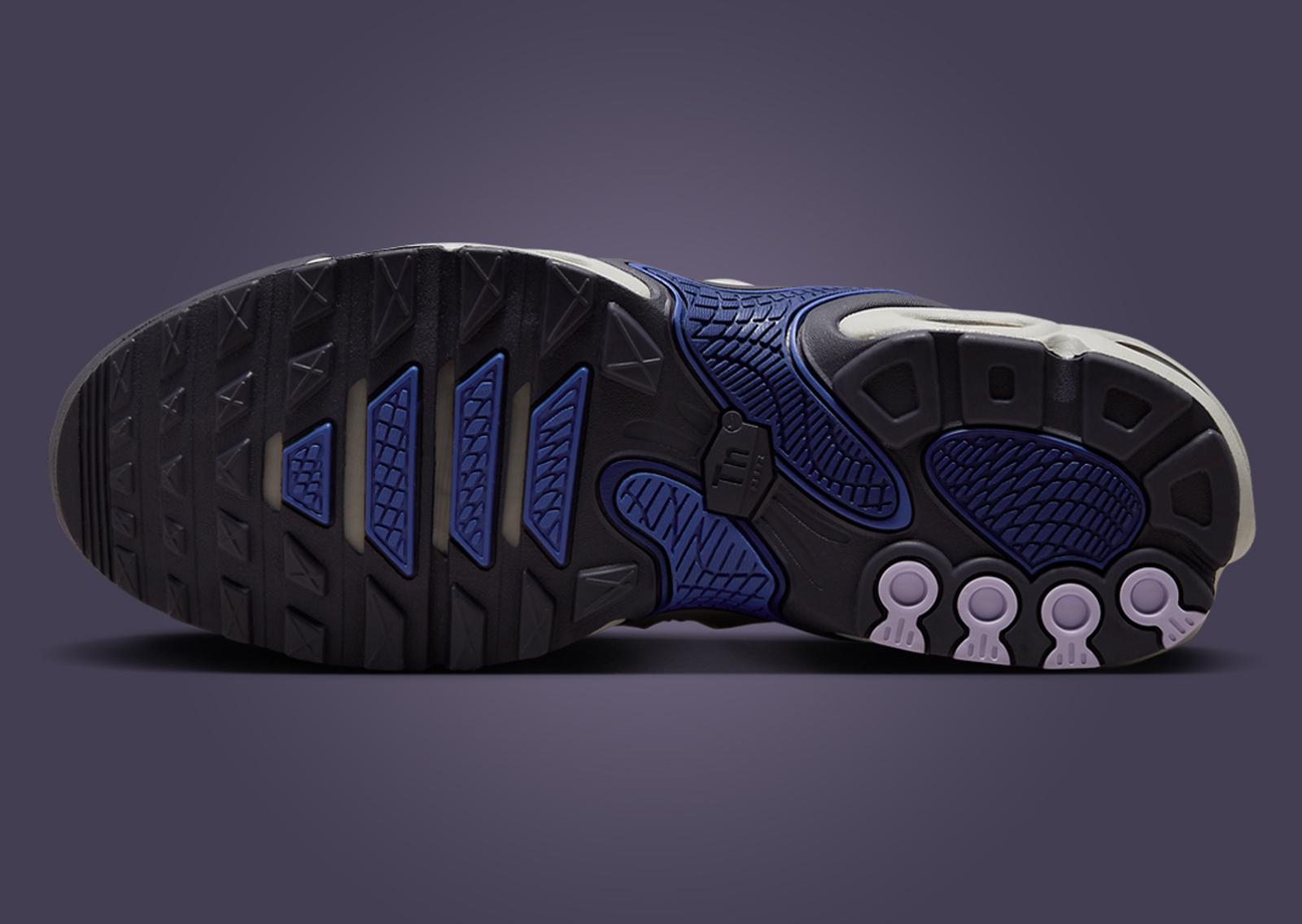 Nike Air Max Plus Drift Light Iron Ore Concord Outsole