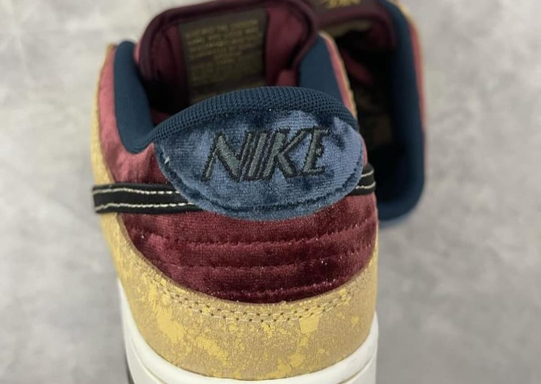 靴 Nike SB Dunk Low Pro \"City of Cinema NIKE SB DUNK LOW PRO 