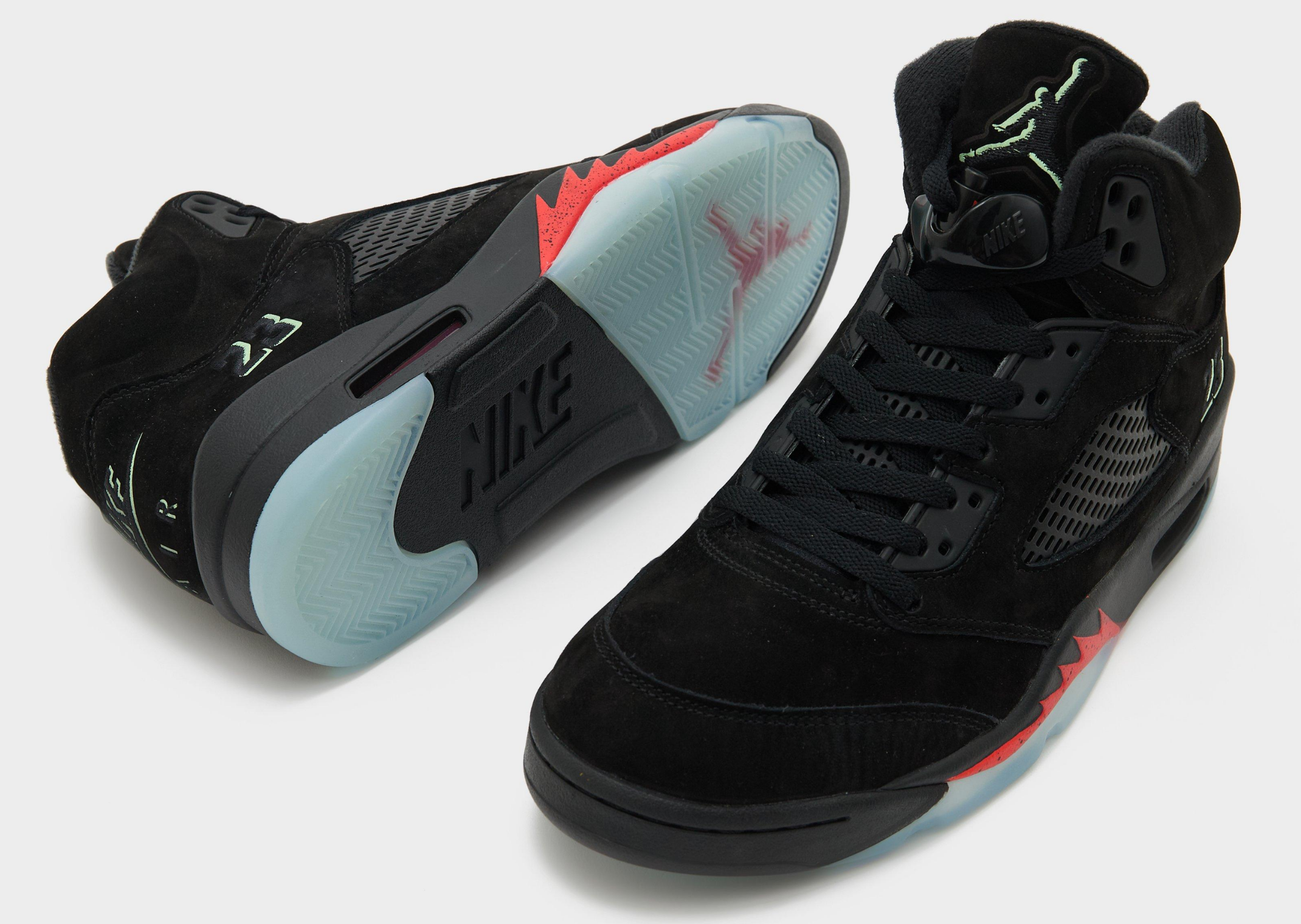 Smashing Pumpkins: The Air Jordan 5 Retro Halloween is Ready for
