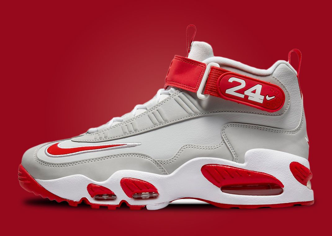 The Cincinnati Reds Take Over This Nike Air Griffey Max 1