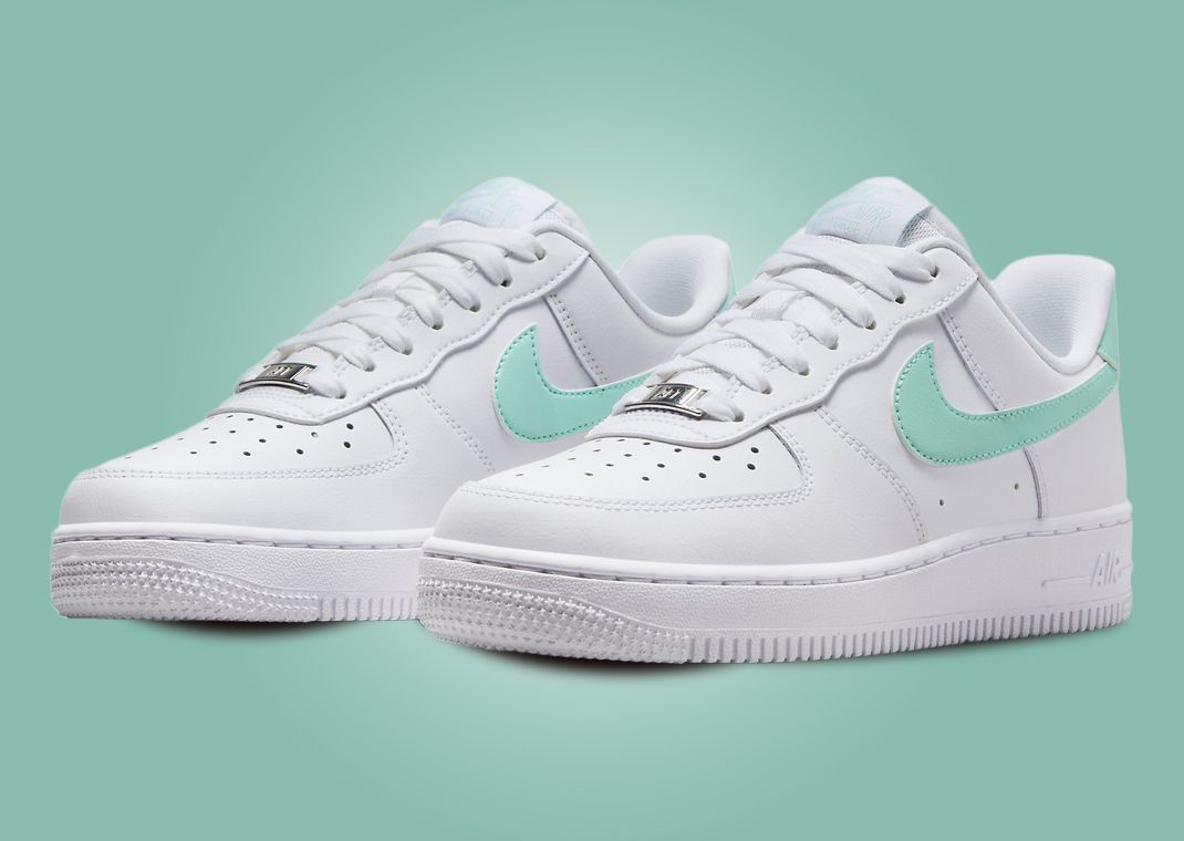 Official Look At The Women's Exclusive Nike Air Force 1 Low White