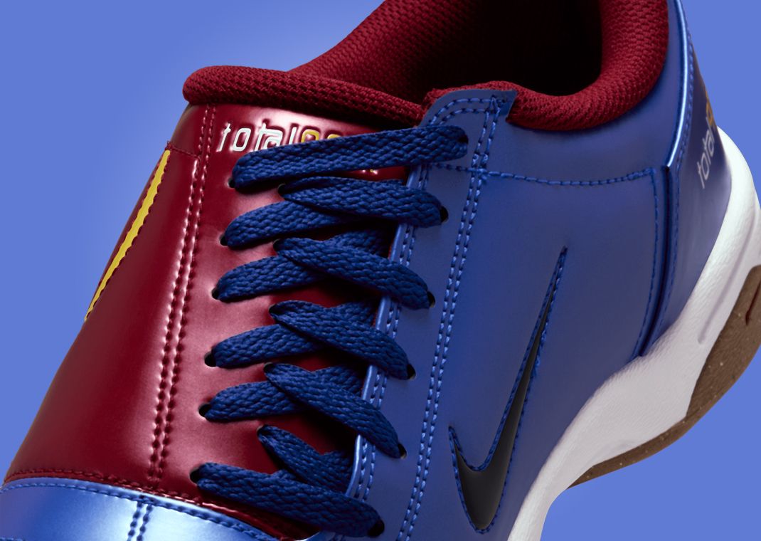 FC Barcelona Inspires this Nike Total 90 III display picture 3