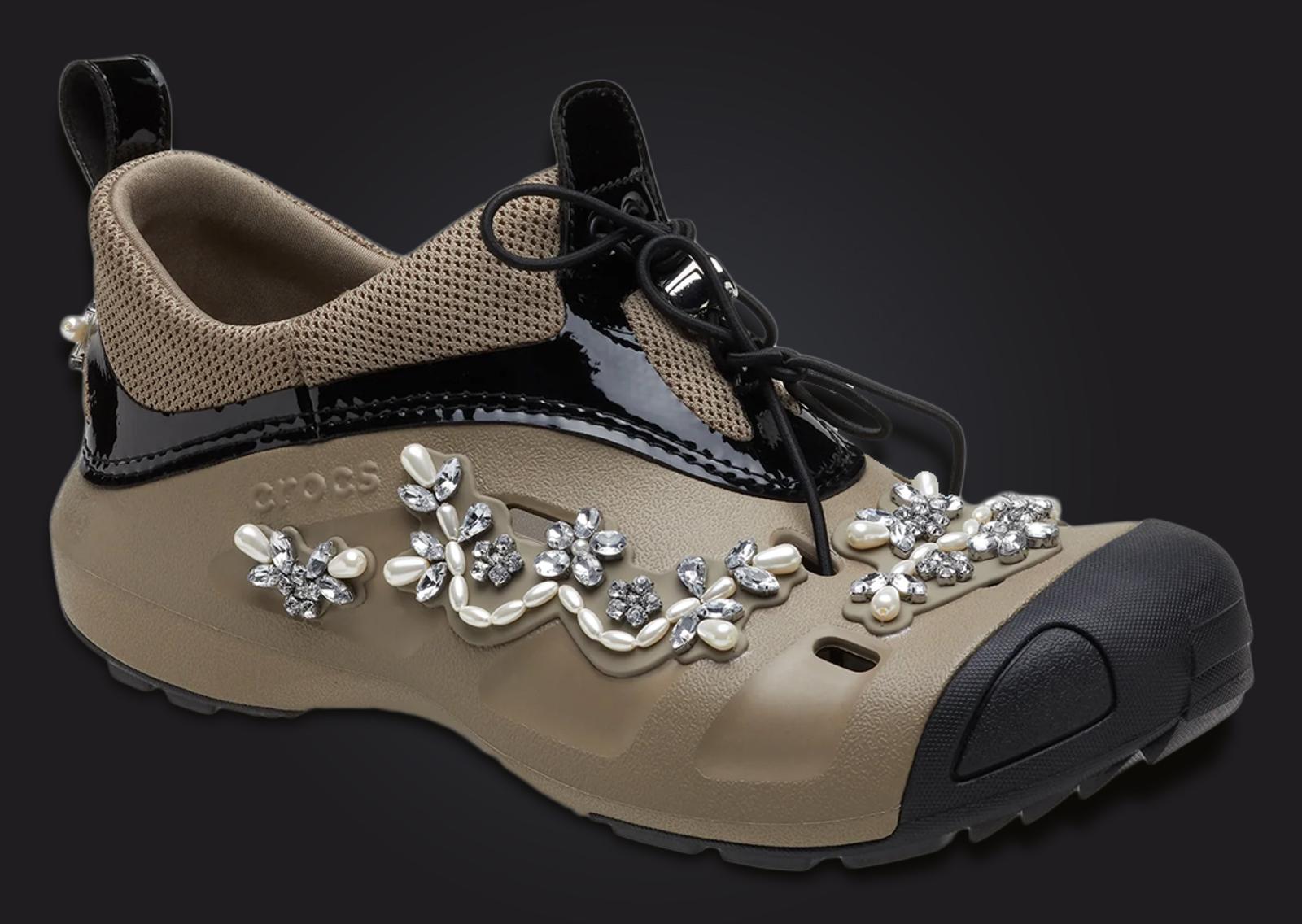 Simone Rocha x Crocs Quick Trail Khaki Angle