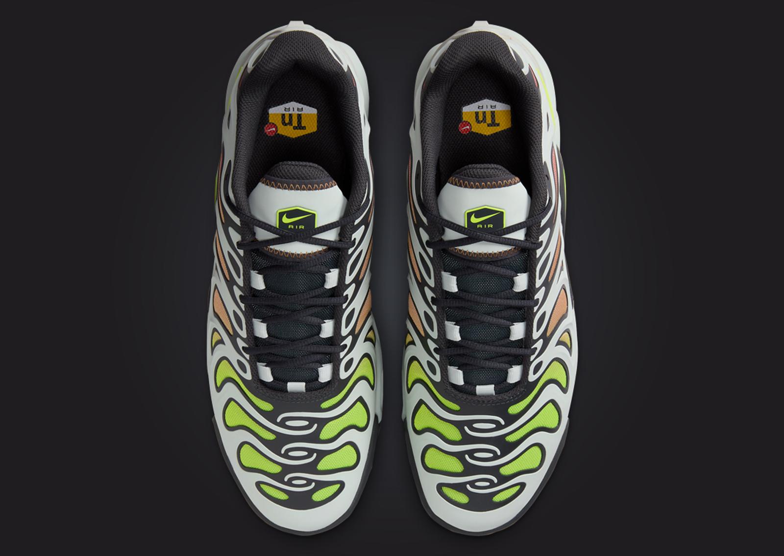 Nike Air Max Plus Volt Adobe Top