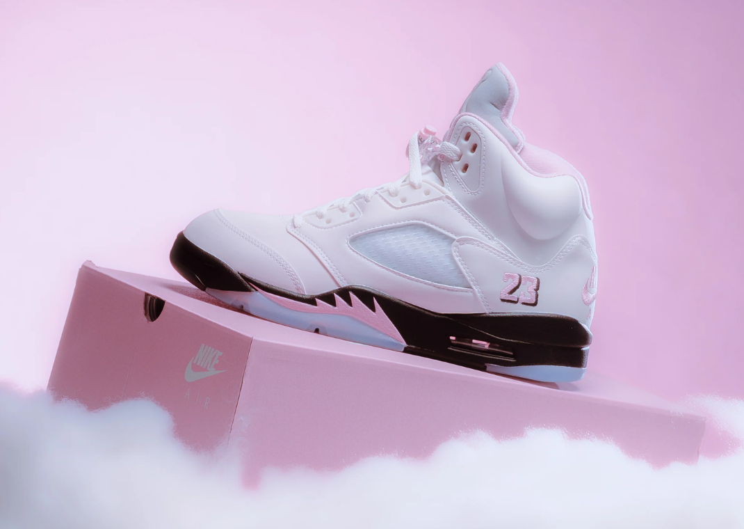 Air Jordan 5 Retro SEピンク 10 The Air Jordan 5 Retro OG Medium