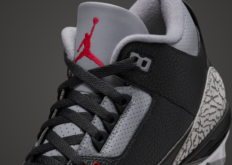 Air Jordan 3 Mid TD Cleat Black Cement Detail