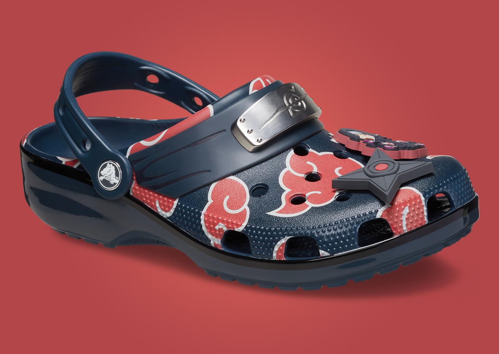 Naruto Shippuden x Crocs Classic Clog Itachi Angle