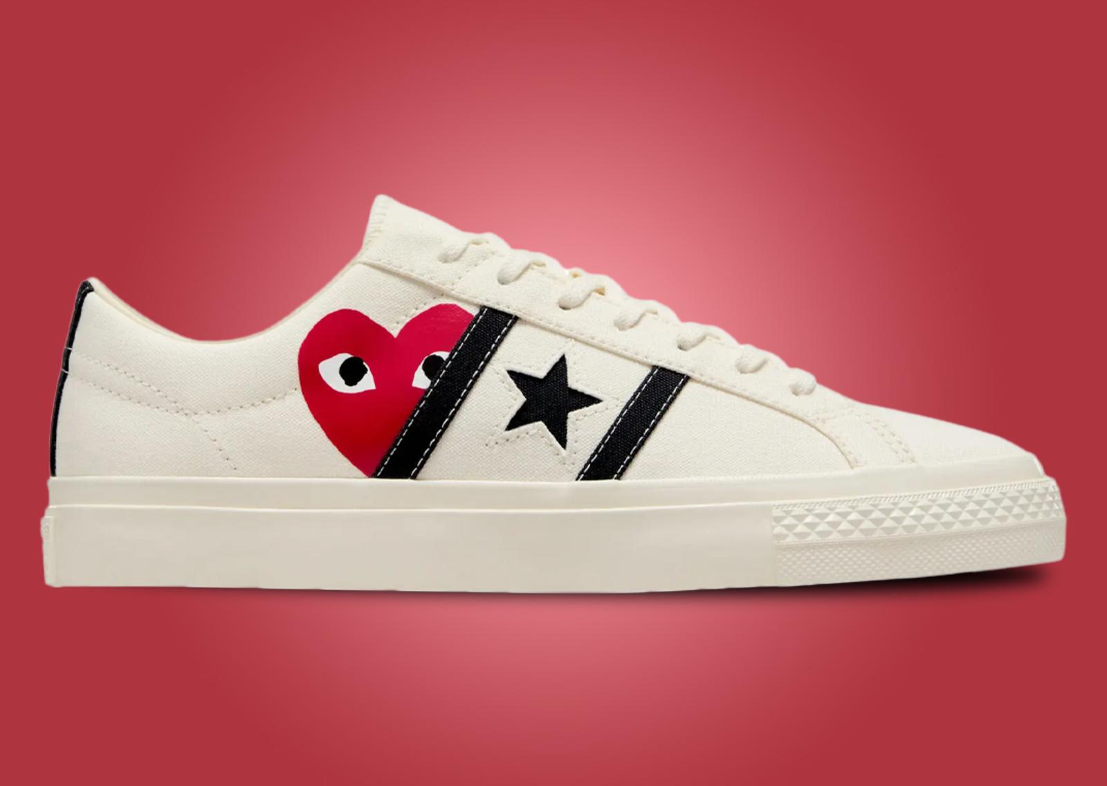 Comme des Garçons Play x Converse One Star Academy Pro Milk Lateral