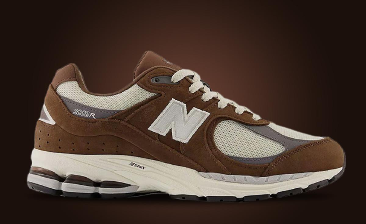 Give Your Fall Rotation A Major Upgrade With The New Balance 2002R Mocha