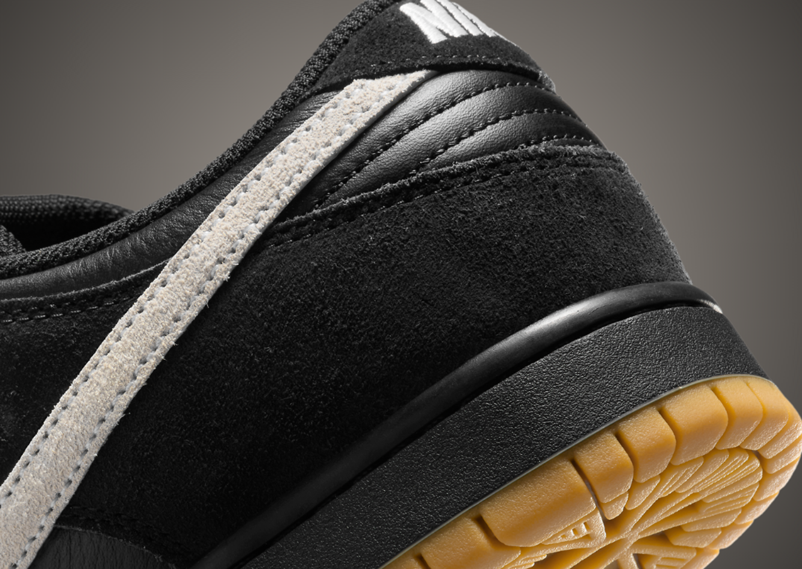 Nike SB Dunk Low Black White Gum Heel Detail