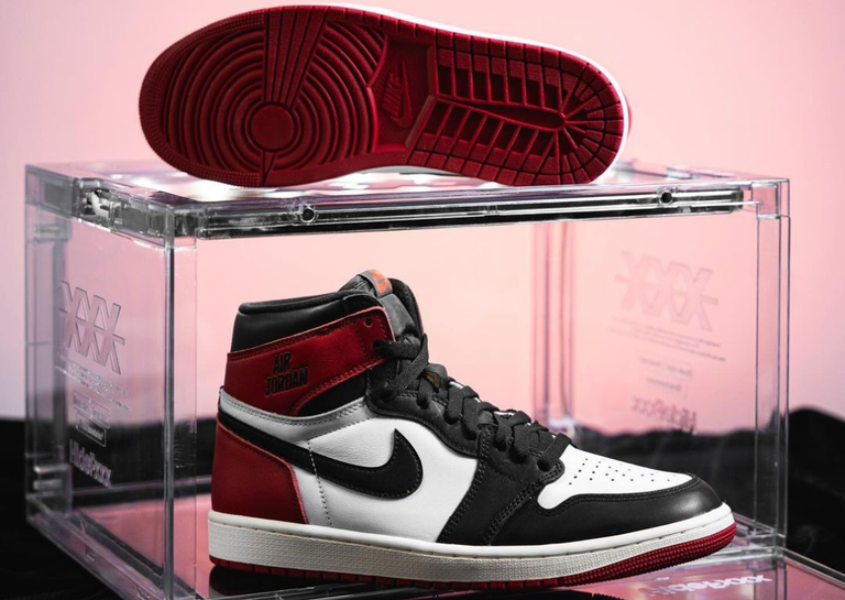 Air Jordan 1 Retro High OG Reimagined Black Toe Lateral and Outsole