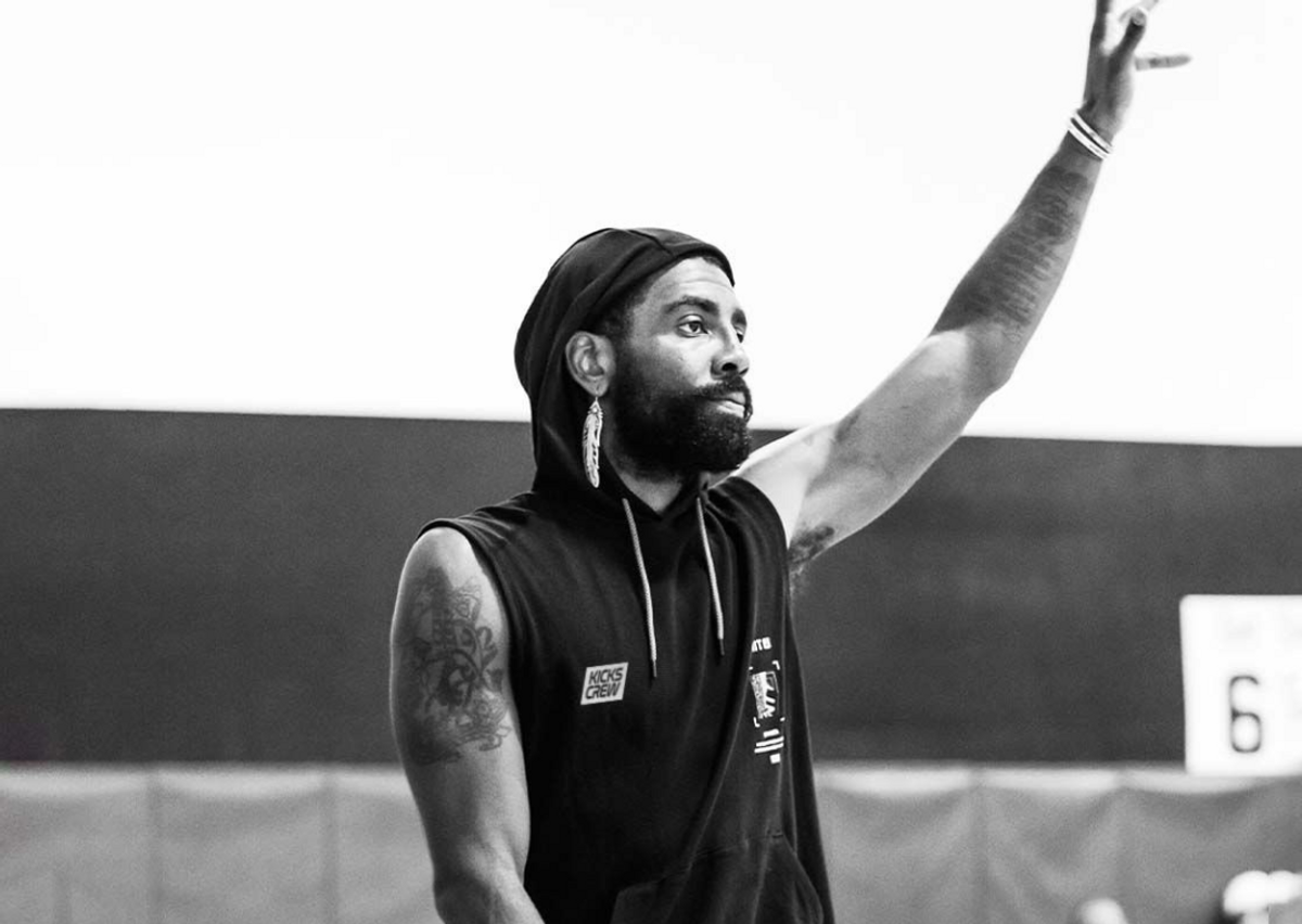 Kyrie sales irving model