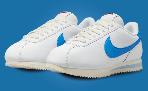 Nike cortez blue and on sale white