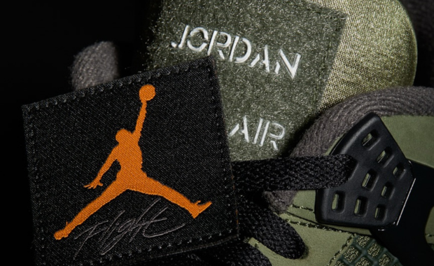 Undefeated x Air Jordan 4 Retro OG SP