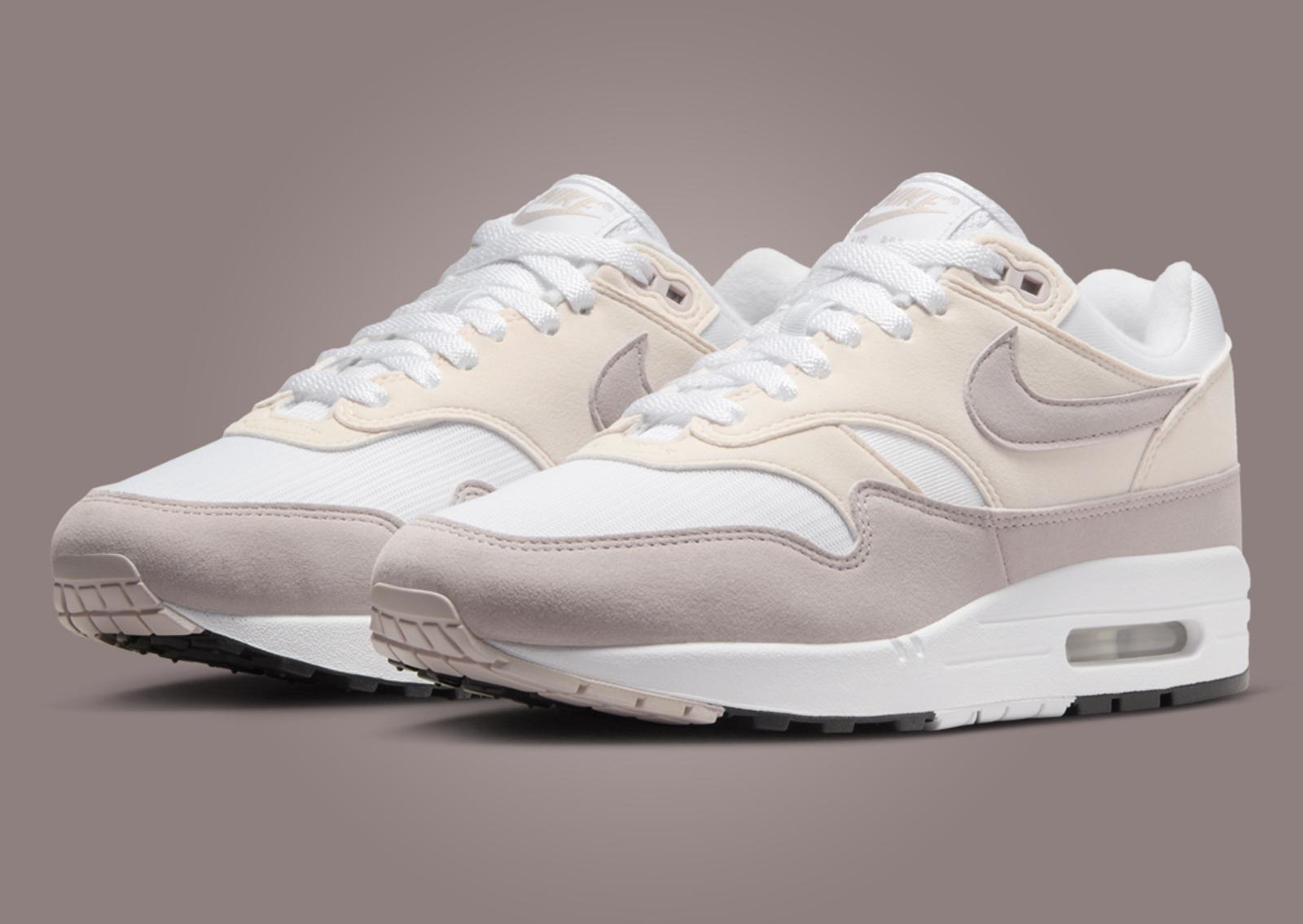 Nike Air Max 1 Phantom Platinum Violet (W) Angle