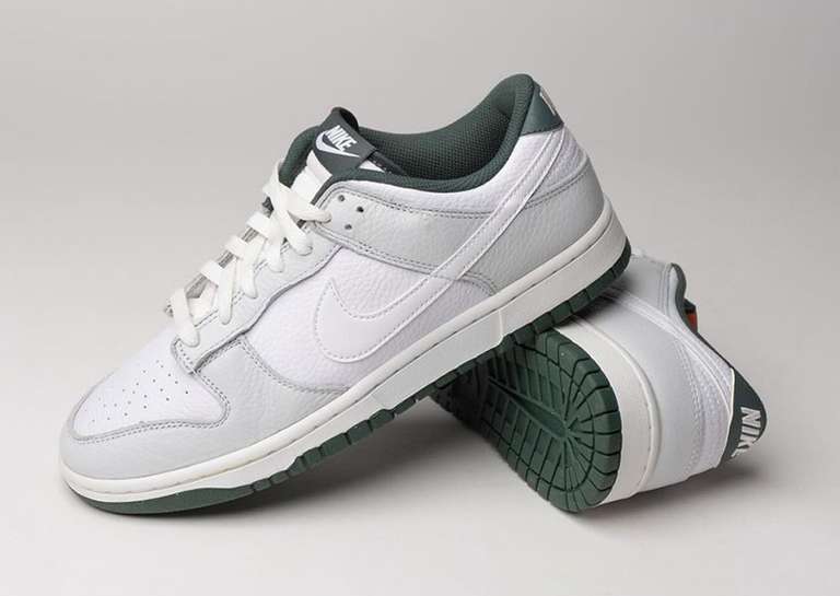 Nike Dunk Low Photon Dust Vintage Green Angle