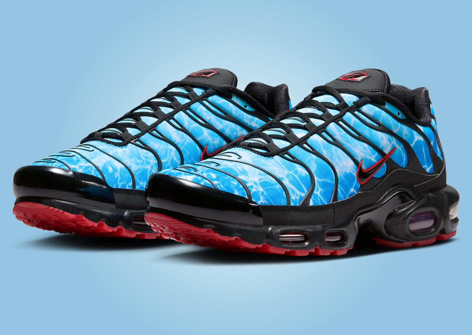 Nike Air Max Plus Shark Attack Angle