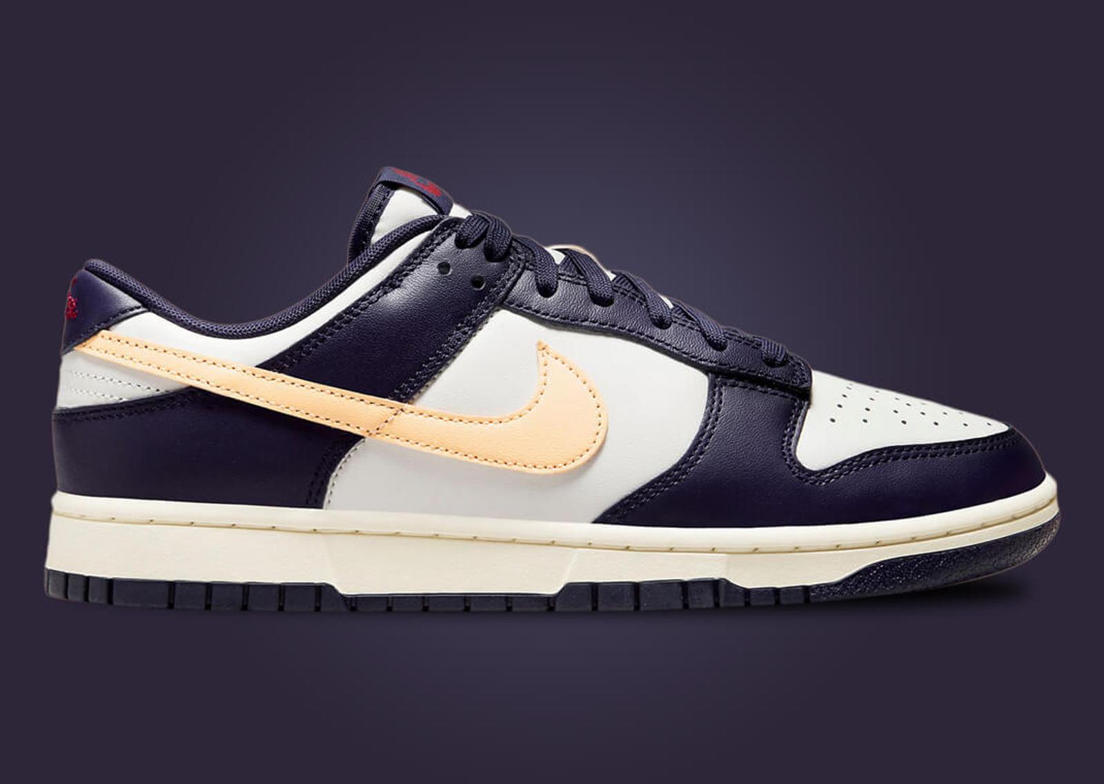 Nike Dunk Low Midnight Navy Pale Vanilla Medial