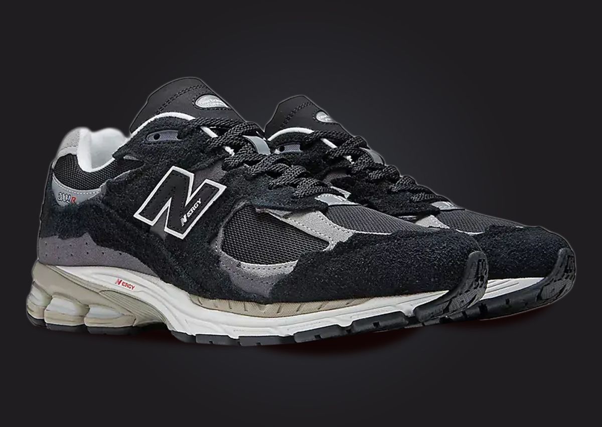 New Balance 2002R Protection Pack "Black"
