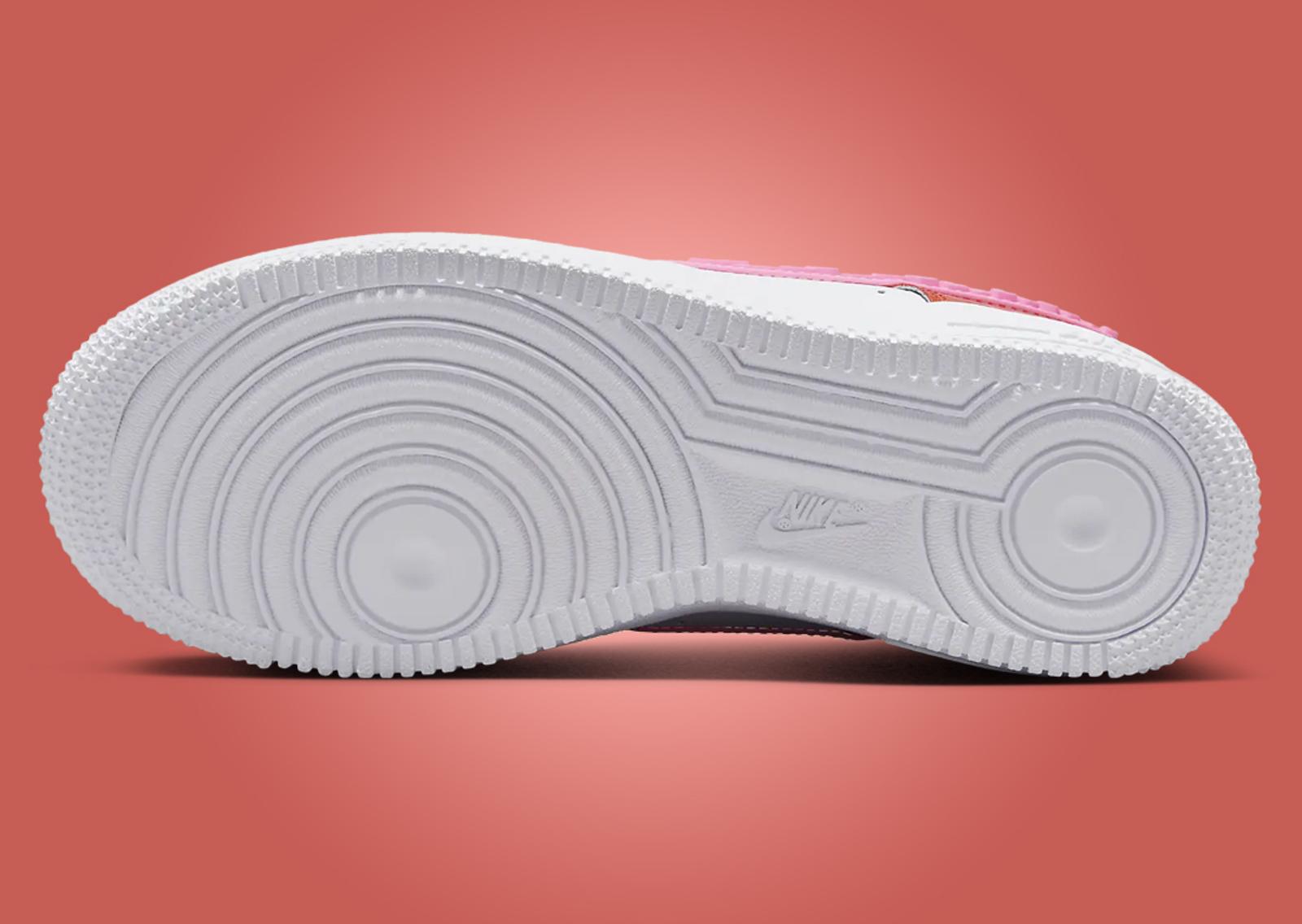 Nike Air Force 1 Low Valentine’s Day (GS) Outsole