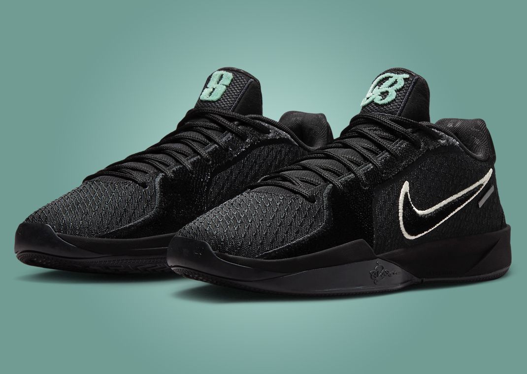 Nike Sabrina 2 LX 