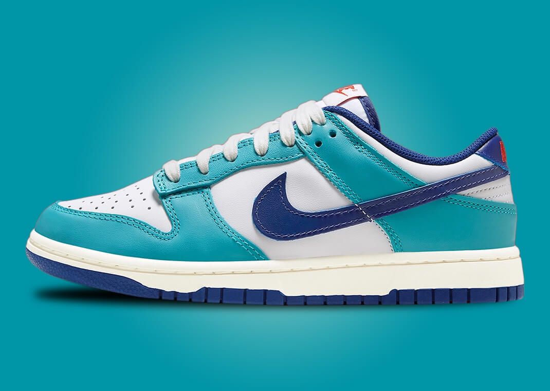 The Nike Dunk Low Mystic Blue Contains a Collegiate Twist