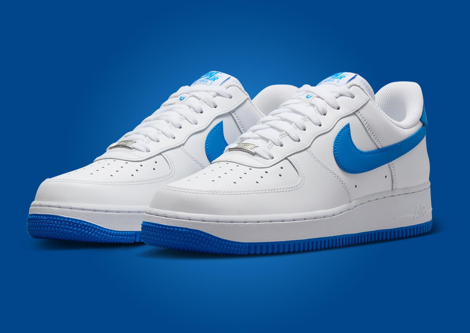 Nike Air Force 1 Low EasyOn White Hyper Royal Angle