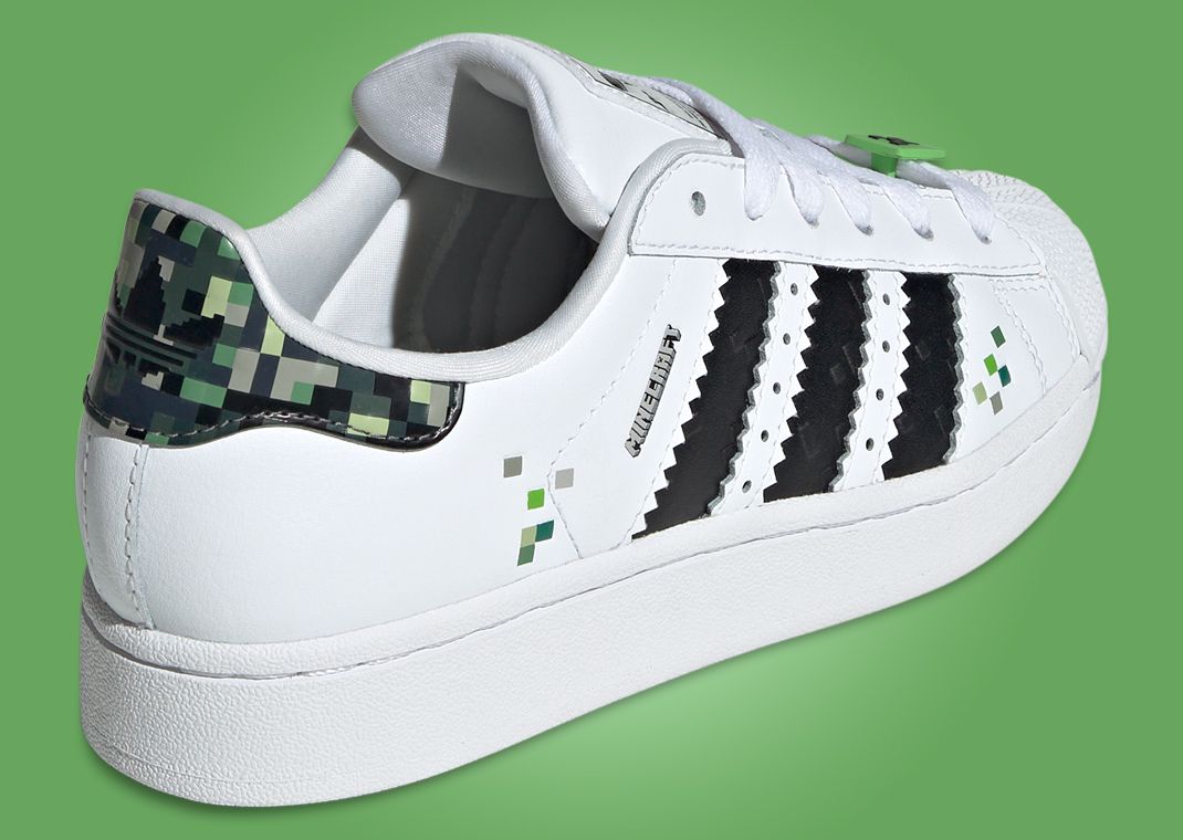 adidas x Minecraft★Classic Airliner Bag 人気コラボ 完売間近 adidas x Minecraft Classic Airliner Bag - Blue | adidas Malaysia