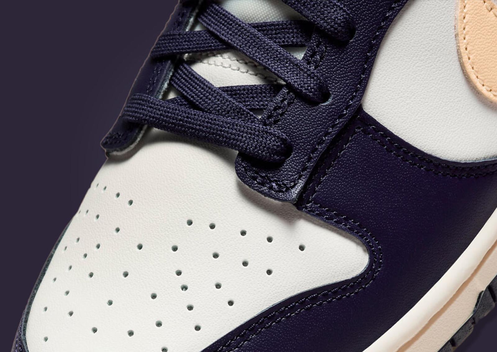 Nike Dunk Low Midnight Navy Pale Vanilla Toe