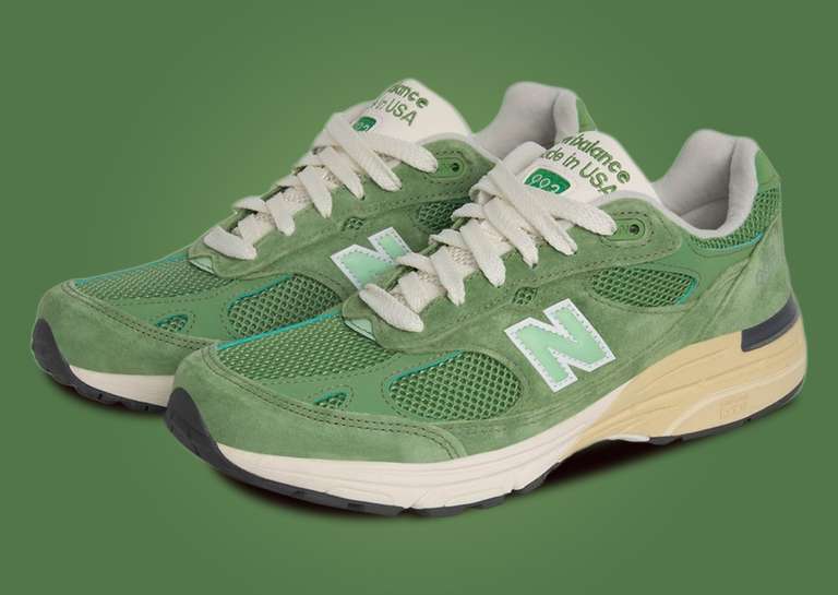 New Balance 993 Made in USA Chive Angle