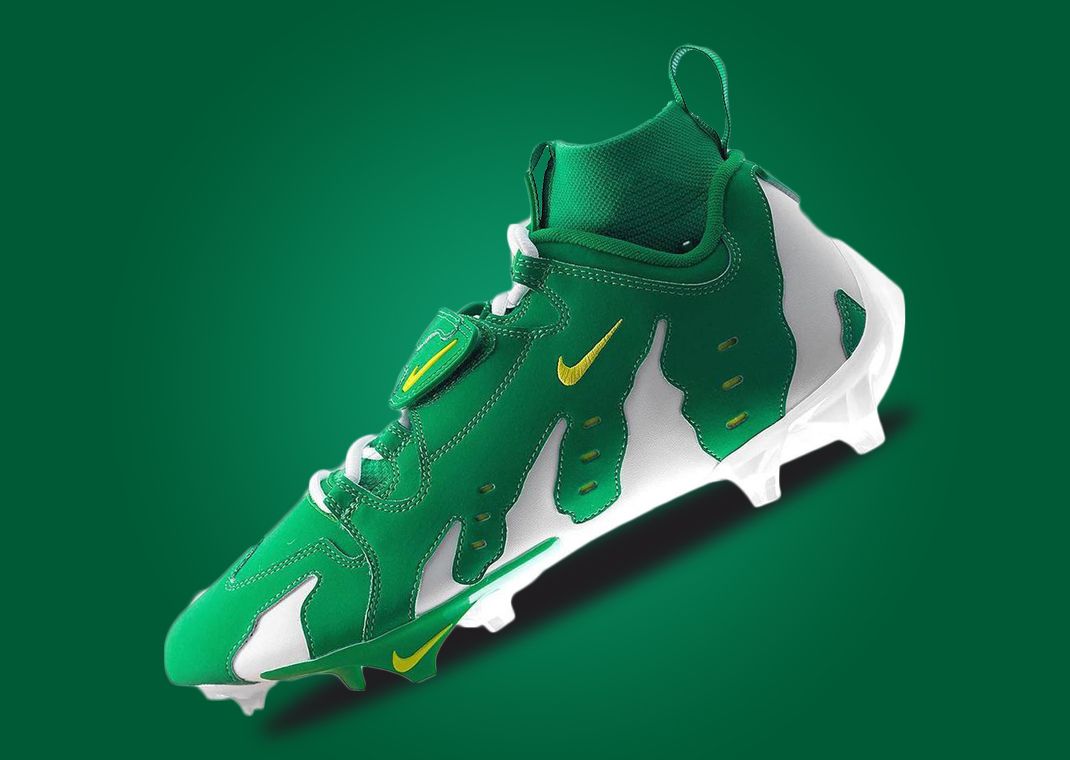 Green and gold clearance nike football cleats