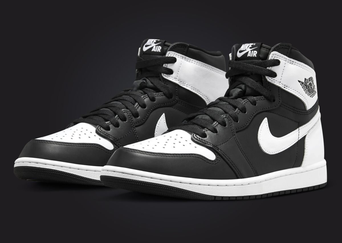 jordan retro 1 black and white