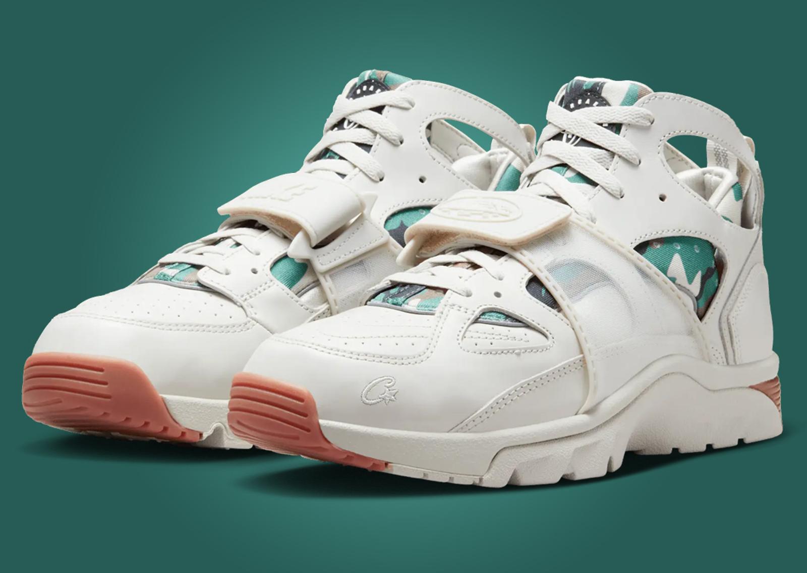 Corteiz x Nike Air Trainer Huarache Light Bone Angle