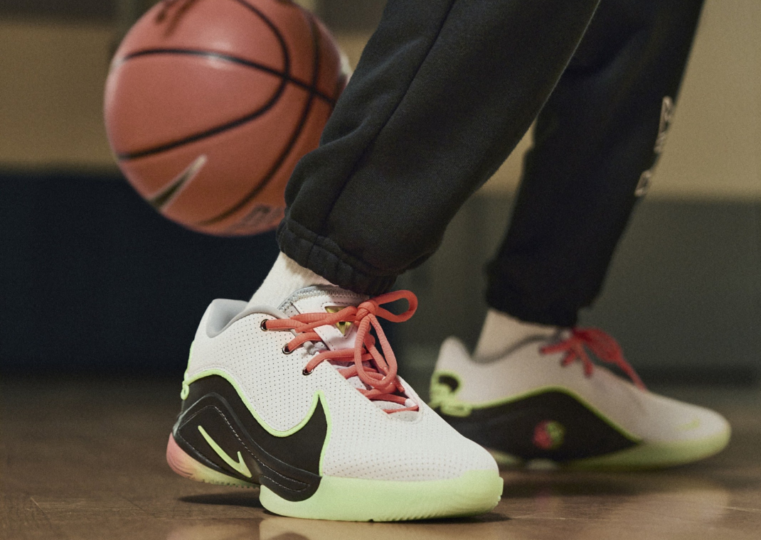 NIKE - 【ランスセット】NIKE ZOOM LEBRON 2  &amp;　カリーユニ Nike Zoom Lebron 2 Retro USA Lebron James Basketball