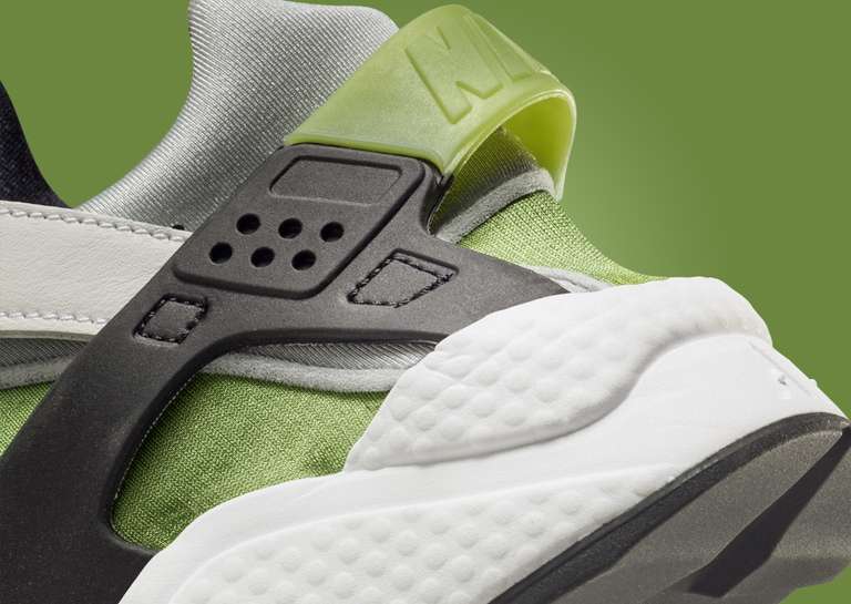 Nike Air Huarache Chlorophyll (W) Heel
