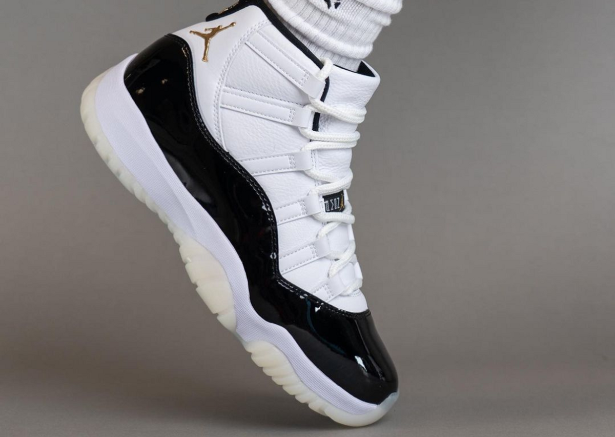 Jordan 11 that shop come out in december