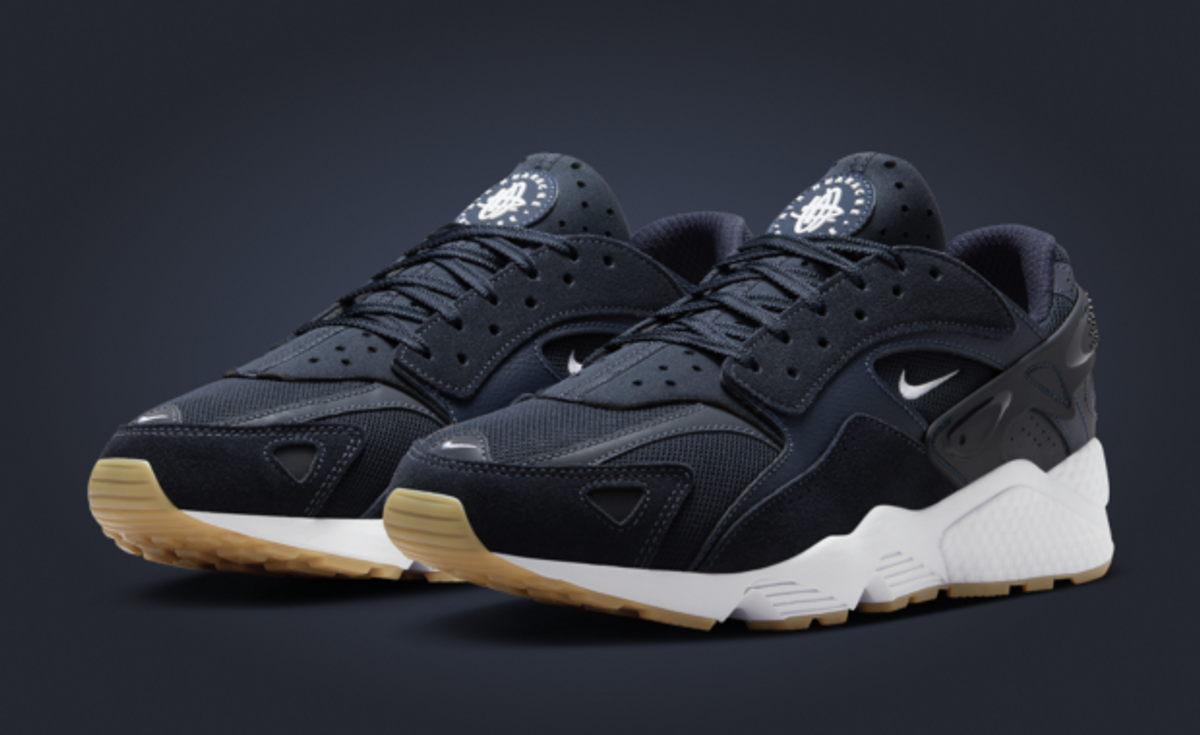 This Nike Air Huarache Runner Comes In Dark Obsidian Gum