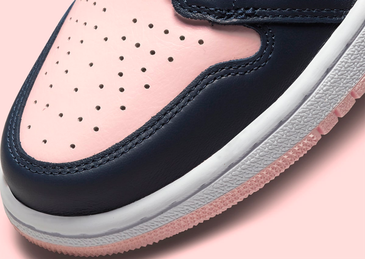 bubblegum jordan 1's