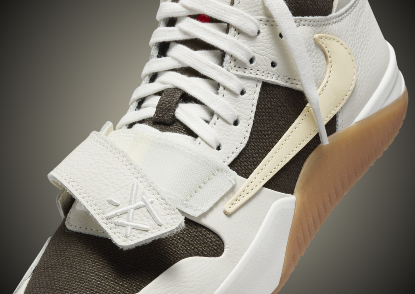 Travis Scott x Jordan Jumpman Jack TR Sail Tongue Detail