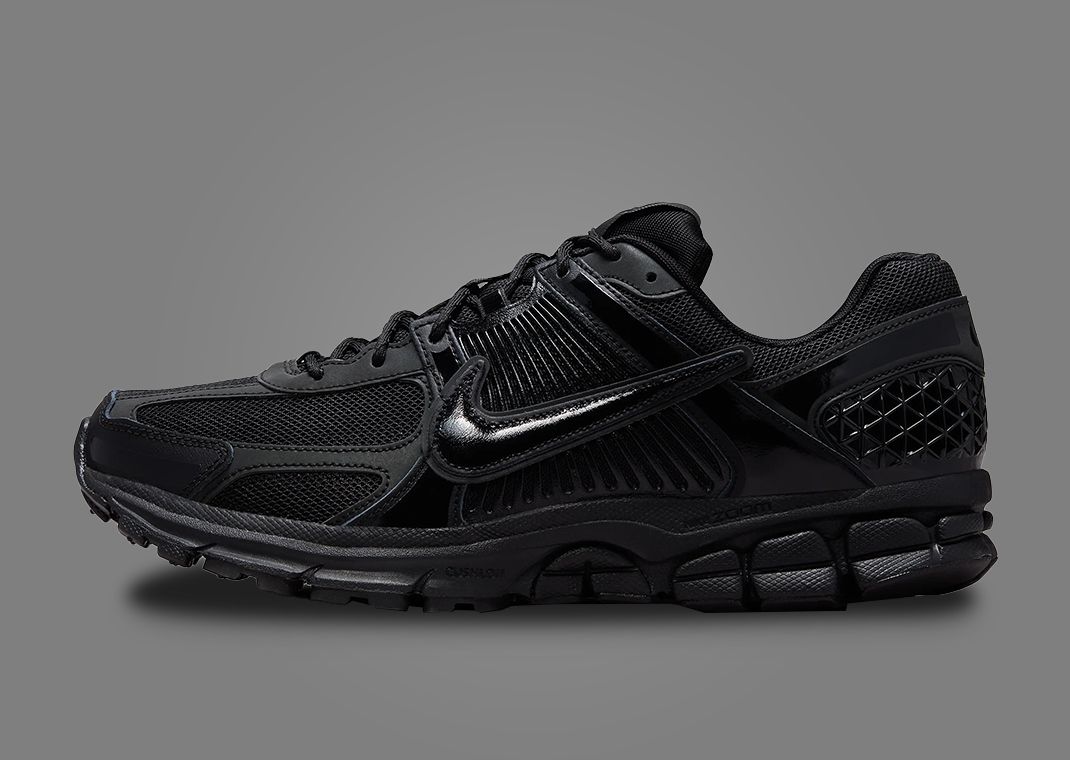 The Dover Street Market x Nike Zoom Vomero 5 Black Releases