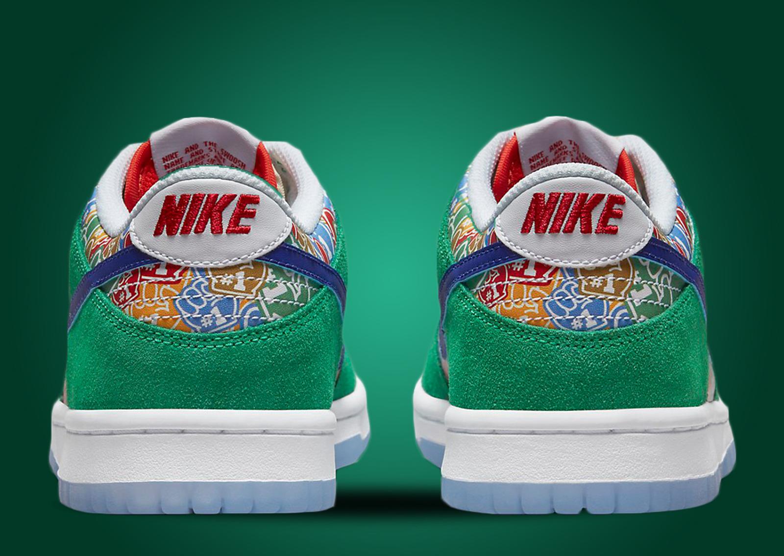 Nike Dunk Low Foam Finger Back