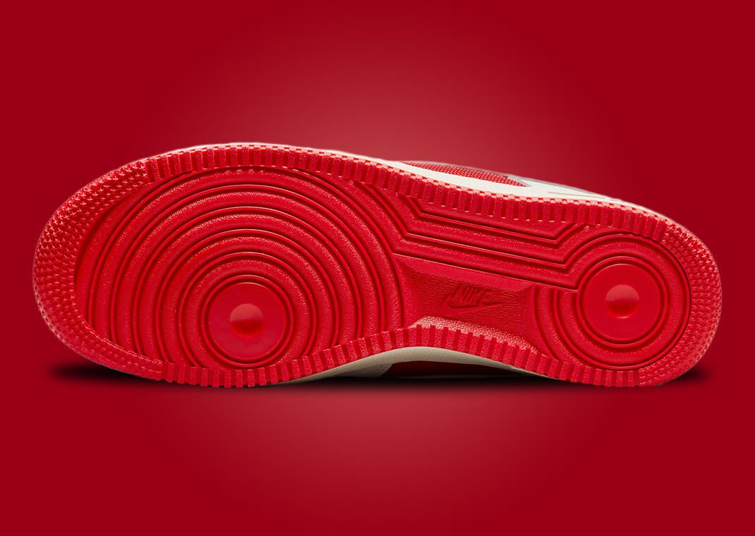 af1 red bottoms